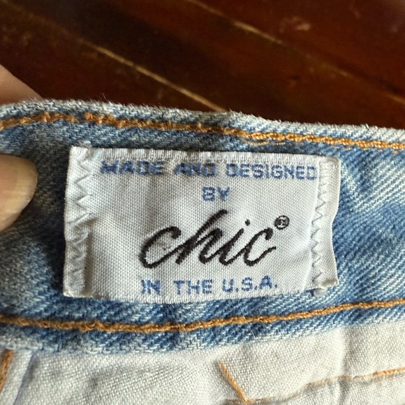 Chic by H.I.S. Vintage 1980s high-waisted denim shorts - Picture 6 of 7